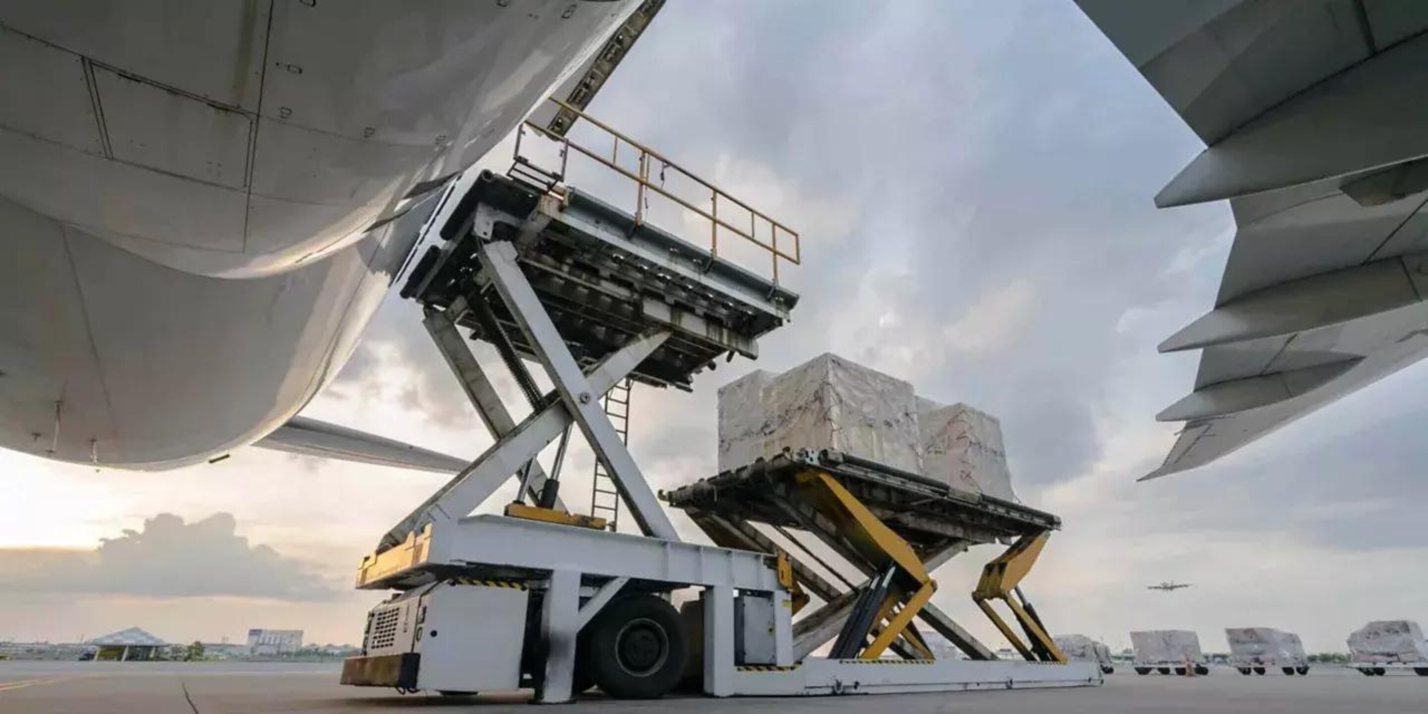 Honeywell Tech Helps Cargo Airlines Keep the World Moving 