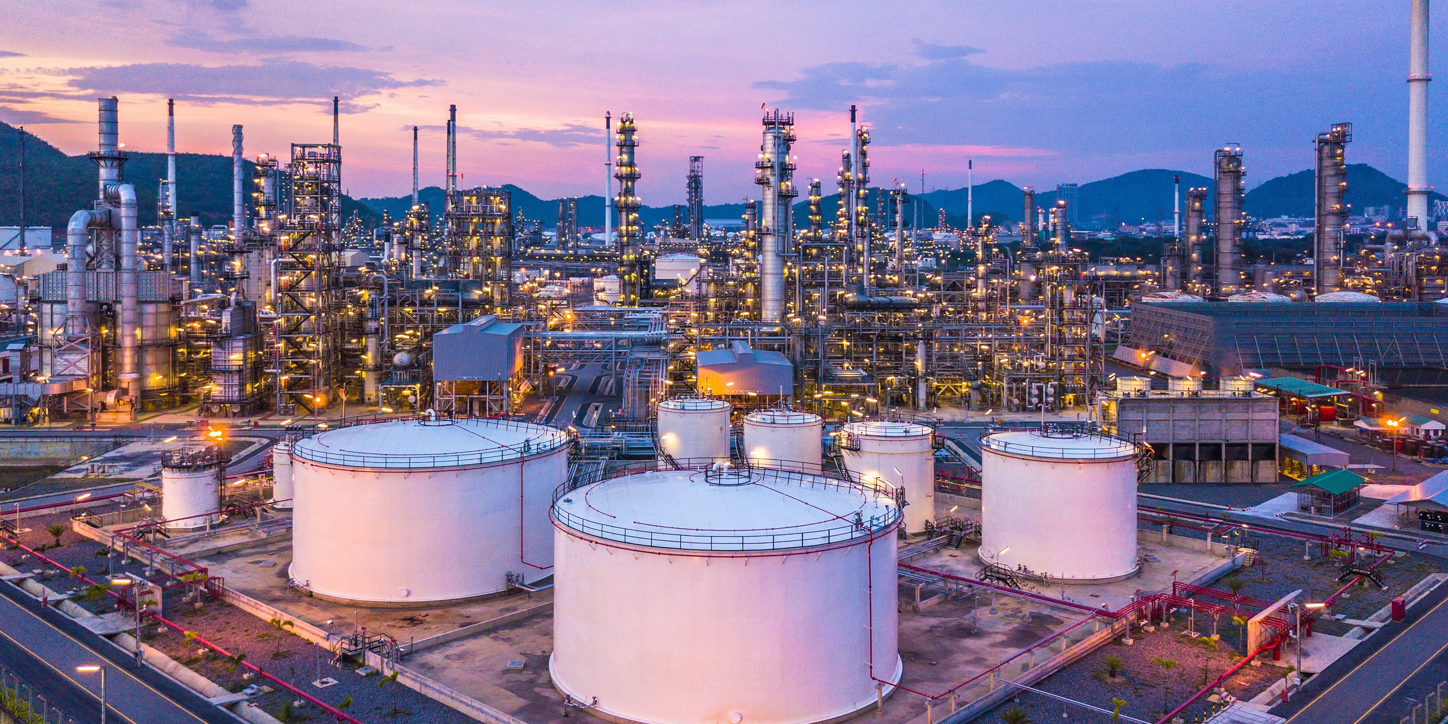 Comparison Between IT and OT SOCs